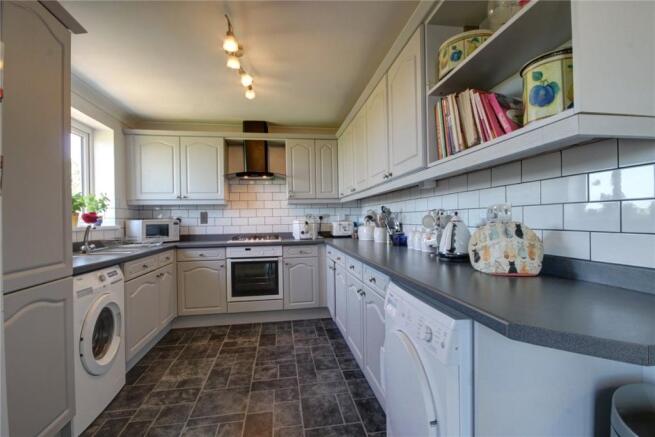 Kitchen Pic 1