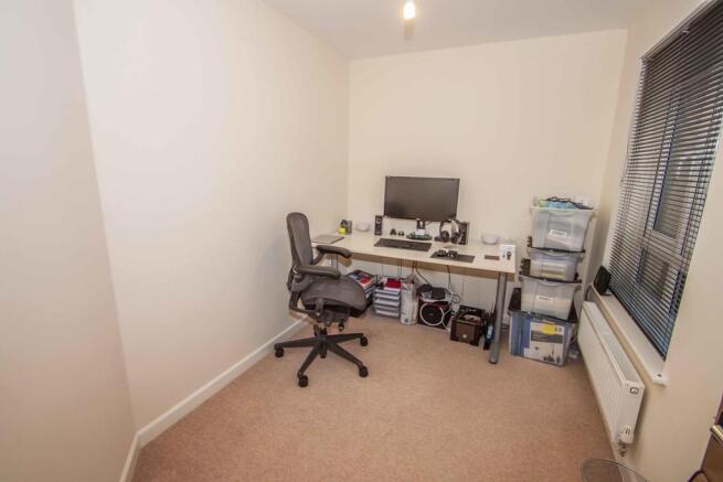 STUDY/BEDROOM FIV...