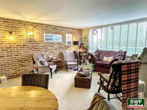 Living room4.jpg