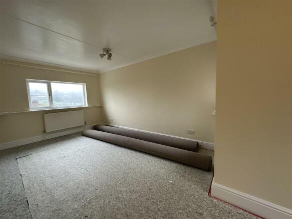 Bedroom 1.jpeg