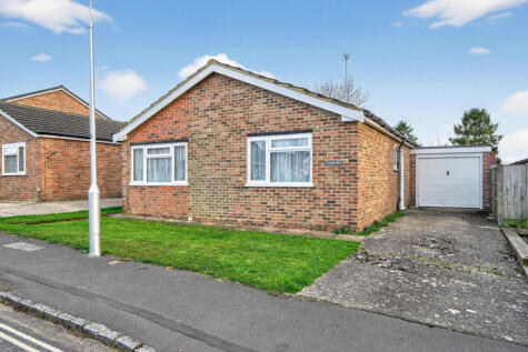 Lockstile Way, Goring, Reading, Oxfordshire, RG8