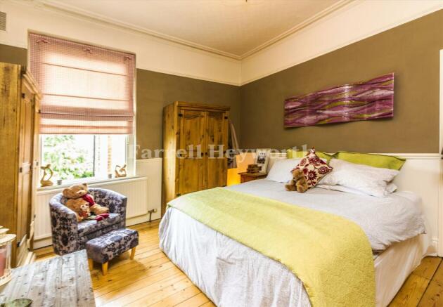 Bedroom 2 image 2