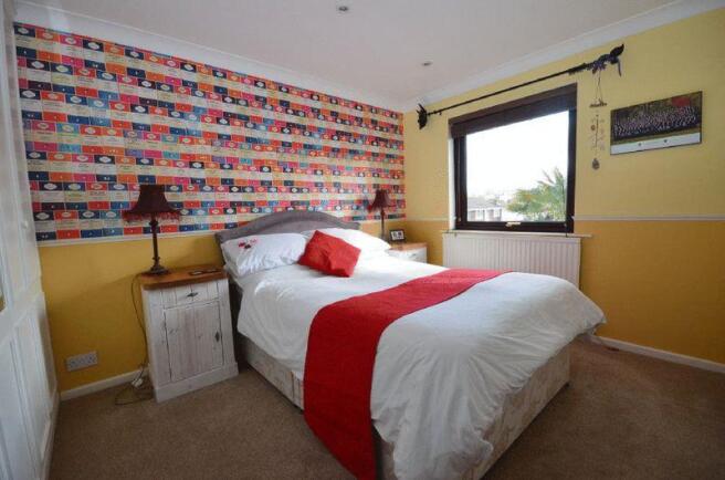 BEDROOM 2