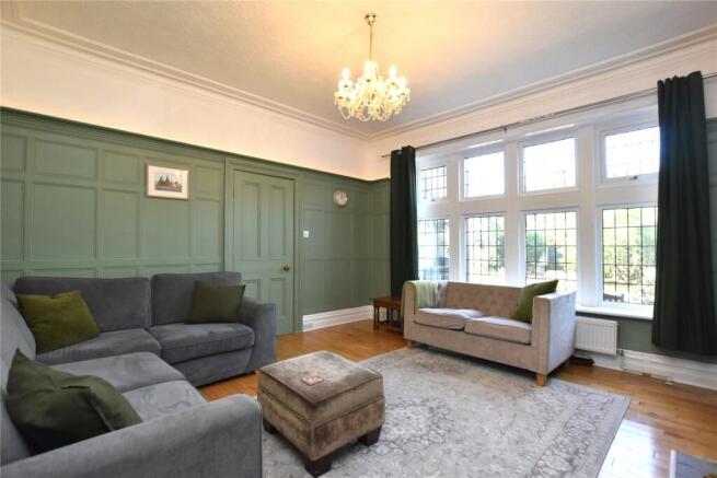 4 bed Semi-Detached for sale Image 12