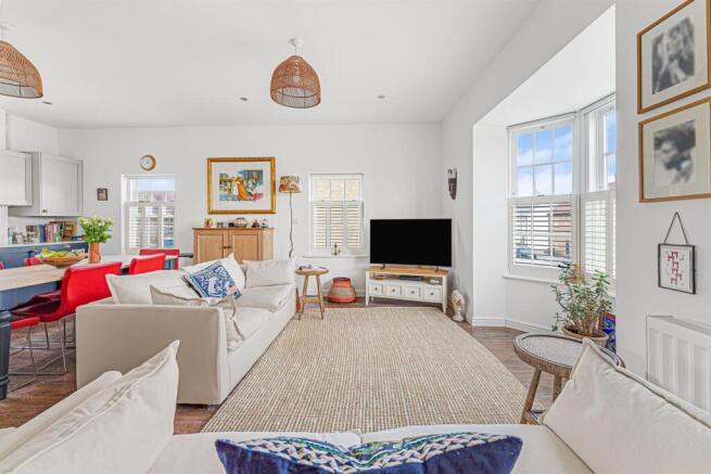 8 Rose Drive-16.jpg