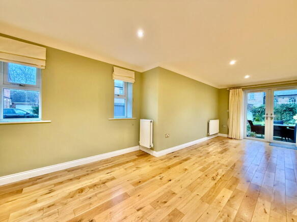 Thorp Arch, Walton Gardens, Wetherby, LS23 photo 3