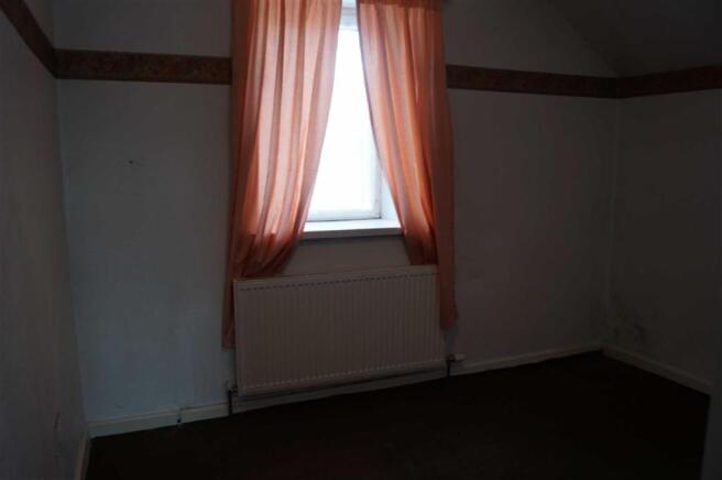 BEDROOM 1(REAR)