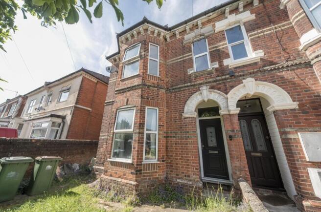 1298783-4-6839d96...