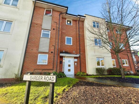 2-bed flat on Barber Road, Basingstoke, Hampshire, £180,000