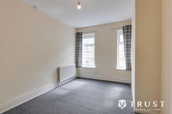 2 bed Terraced for sale Image 5