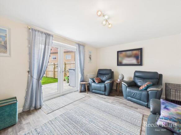 3 bed Semi-Detached for sale Image 4