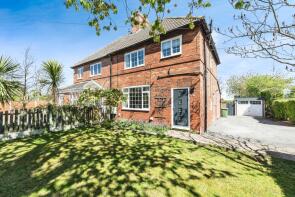 87, East Avenue, South Elmsall, Pontefract WF9 2DH