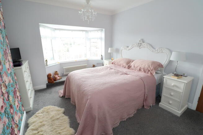 3 bed Semi-Detached for sale Image 12