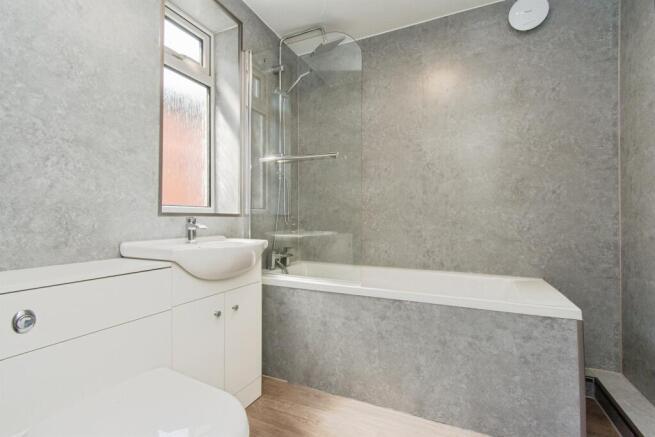 3 bed Terraced for sale Image 4