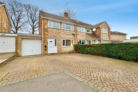 Whitmore Close, Sandhurst, Berkshire