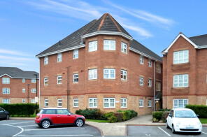 5, The Oaks, Hampton Court Way, Widnes WA8 3ED