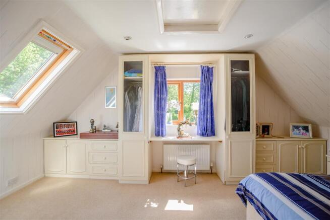 8386342-interior23.jpg