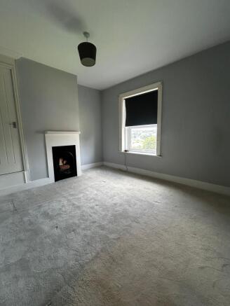 2 bed Terraced to rent Image 7