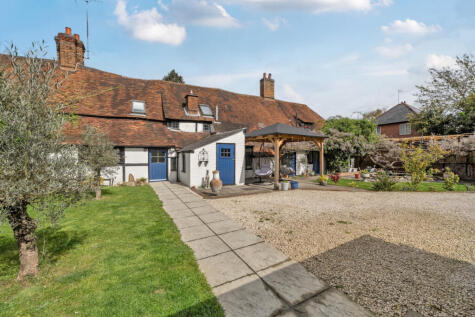 Pangbourne Hill, Pangbourne, Reading, Berkshire, RG8