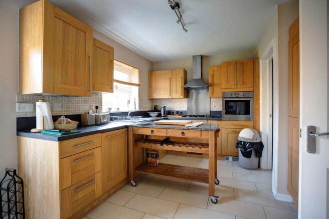 Fitted kitchen