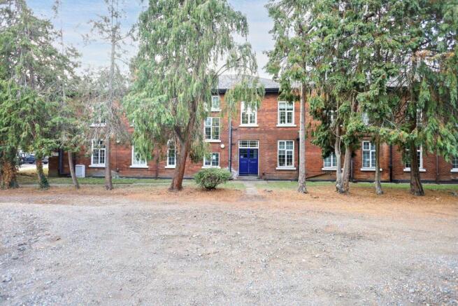 Flat 16 Astra Court East, Astra Close, Hornchurch, Essex, RM12 5NJ