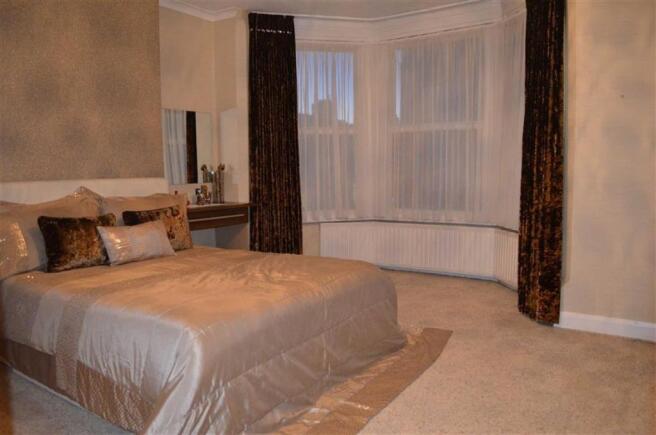 Bedroom 1: