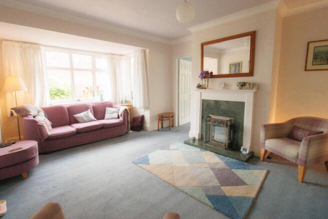 4 bed Detached Bungalow for sale Image 4