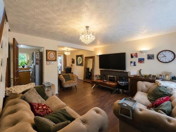 Thorney Road, Wyken - Lounge