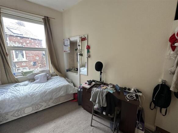 8 bed House of Multiple Occupation for sale Image 11