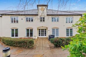 62, Willow House, Lucas Court, Leamington Spa CV32 5JL