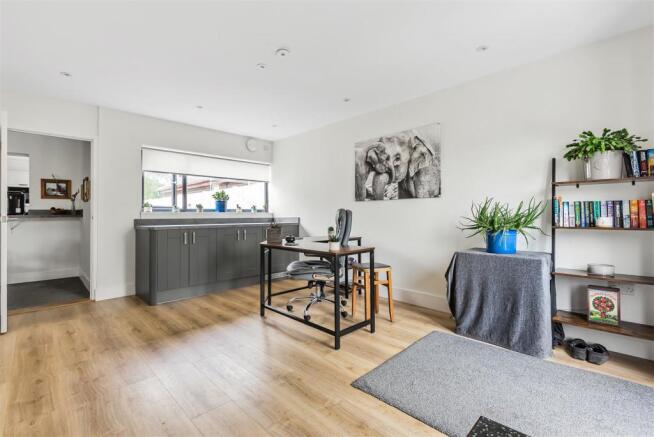Office / Fourth Bedroom
