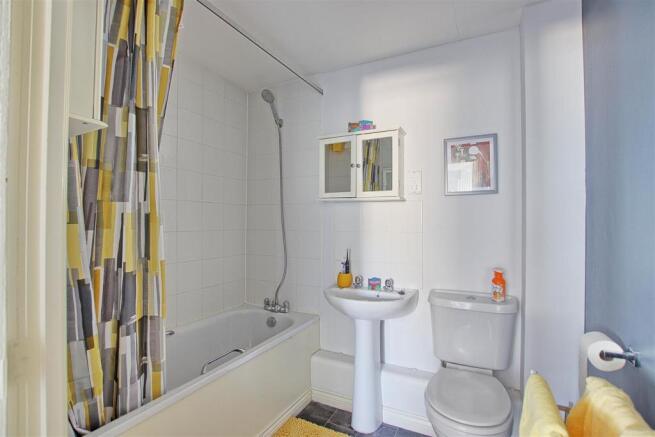 Bathroom.jpg