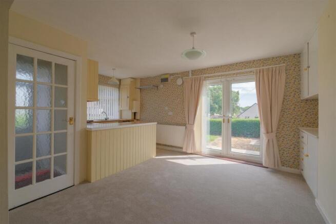 2 bed Semi-Detached for sale Image 9