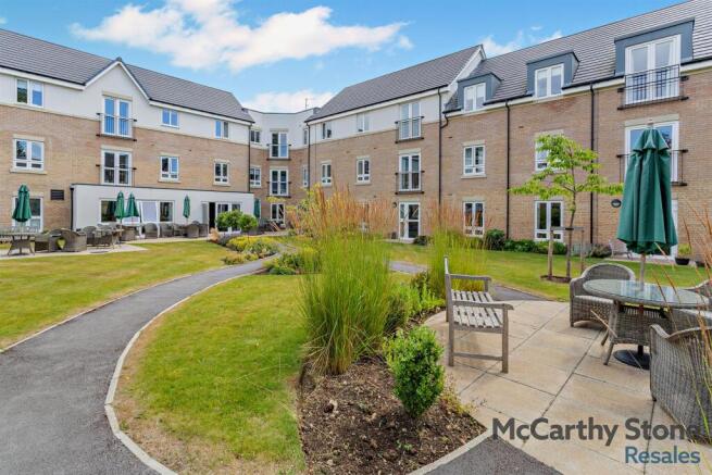 1 bed Apartment for sale Image 12