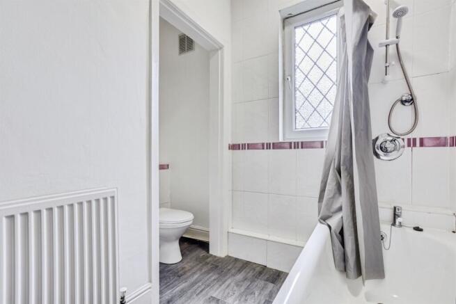 3 bed Semi-Detached for sale Image 12