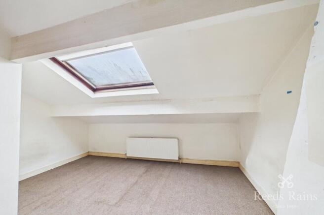 3 bed Terraced for sale Image 6