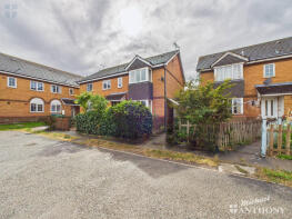 32, Lupin Walk, Aylesbury HP21 8XL