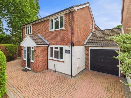 Mole Road, Hersham, Walton-On-Thames