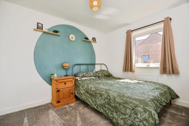 4 bed Detached for sale Image 7