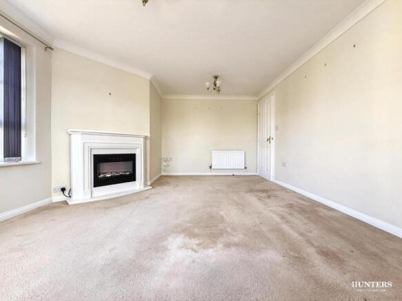3 bed Apartment for sale Image 5