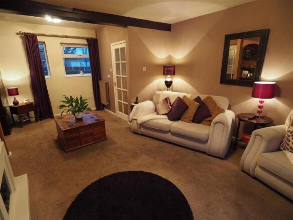 Large Living Room 326