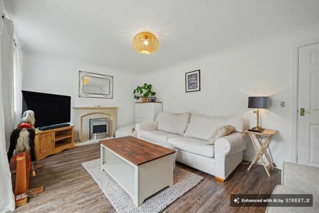 REAR LOUNGE