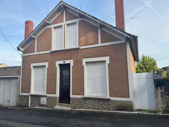 Photo 1