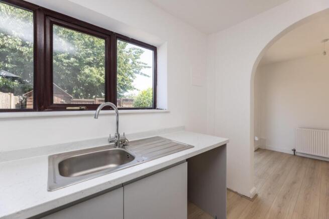 3 bed Semi-Detached for sale Image 5