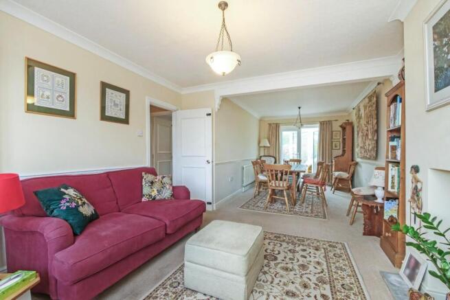 3 bed Semi-Detached for sale Image 4