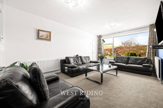 4 bed Semi-Detached for sale Image 8