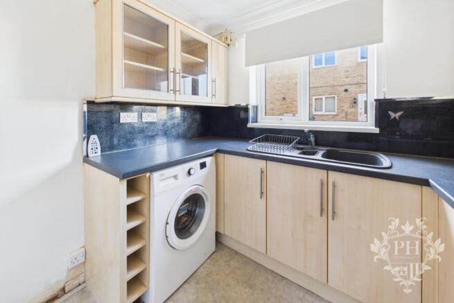 Bexley Drive, Normanby, Middlesbrough photo 4