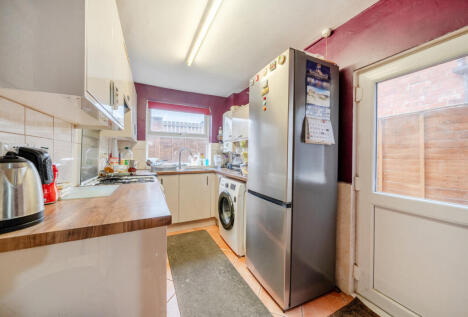 Swindon Road, Cheltenham, Gloucestershire, GL51