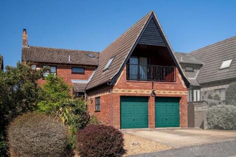 Metcalfe Way, Haddenham, CB6