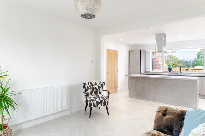 3 bed Semi-Detached Bungalow for sale Image 10